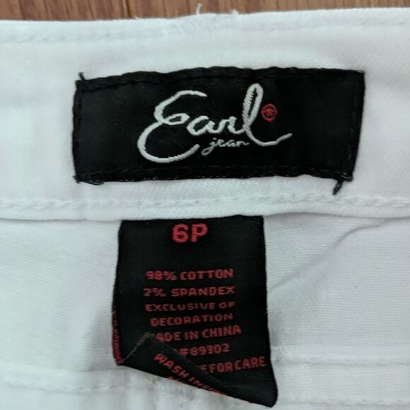 Earl white Capri jeans Sz 6P
 NWOT - Picture 5 of 5